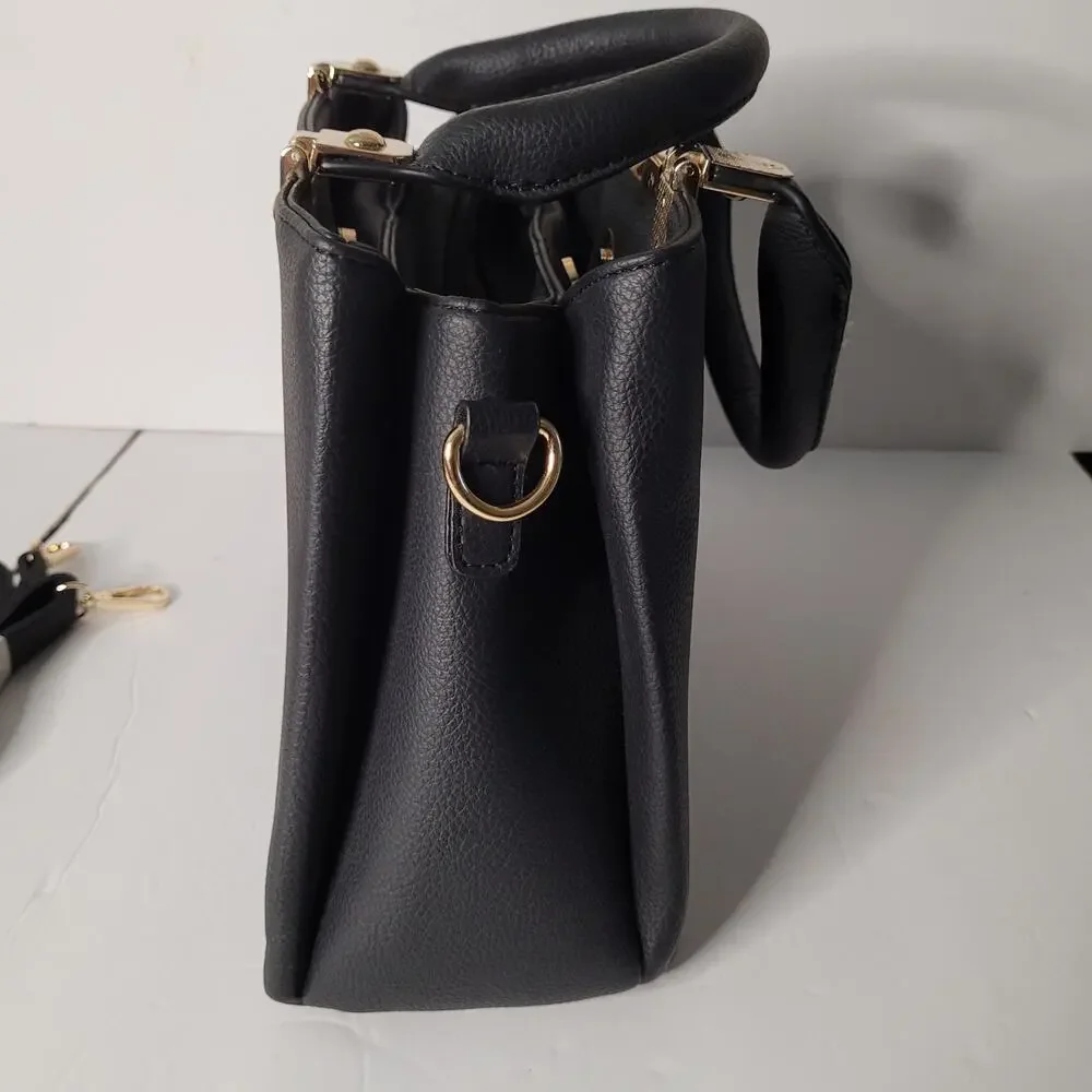 Chic Black Handbag with Multi-Compartments - Stylish & Versatile